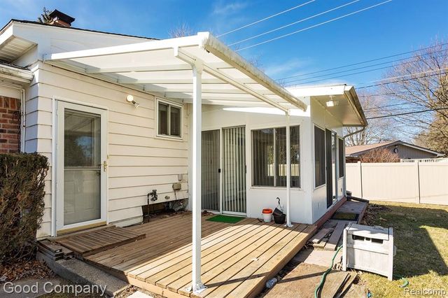 1776 Welch Road, Commerce Twp, MI 48390