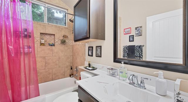 507 W North Loop BLVD B, Austin, TX 78751