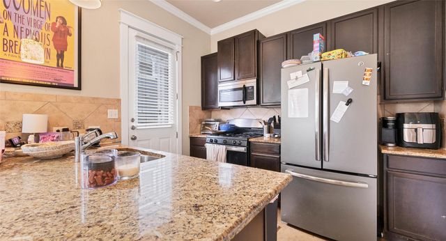 507 W North Loop BLVD B, Austin, TX 78751