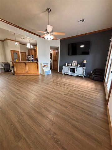 11202 NE Jere Layne, Elgin, OK 73538