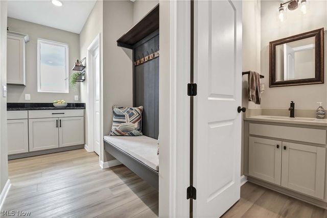 36662 W Shore Pky, North Ridgeville, OH 44039