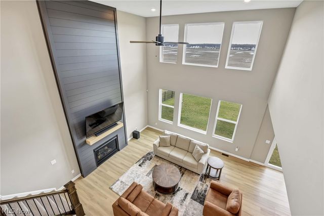 36662 W Shore Pky, North Ridgeville, OH 44039