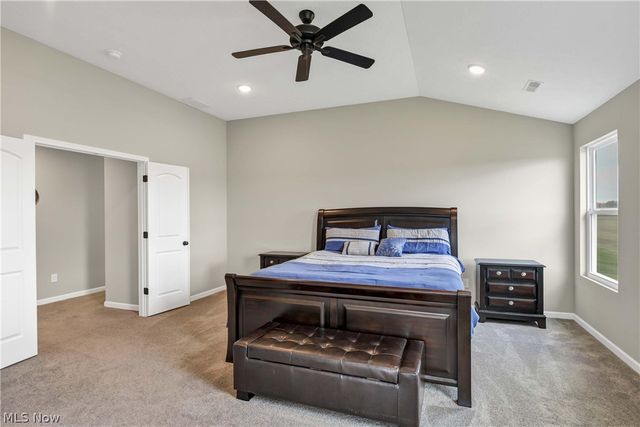 36662 W Shore Pky, North Ridgeville, OH 44039