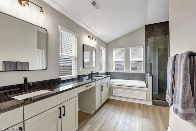 36662 W Shore Pky, North Ridgeville, OH 44039