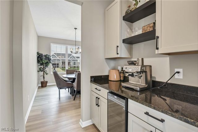 36662 W Shore Pky, North Ridgeville, OH 44039