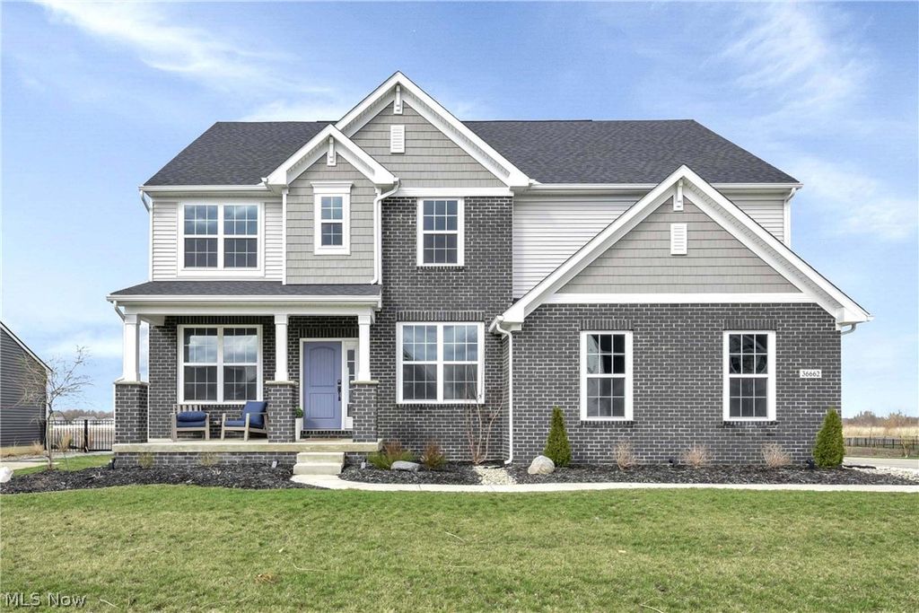 36662 W Shore Pky, North Ridgeville, OH 44039