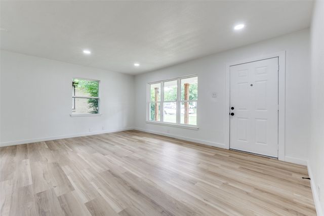 3535 Michigan Avenue, Dallas, TX 75216