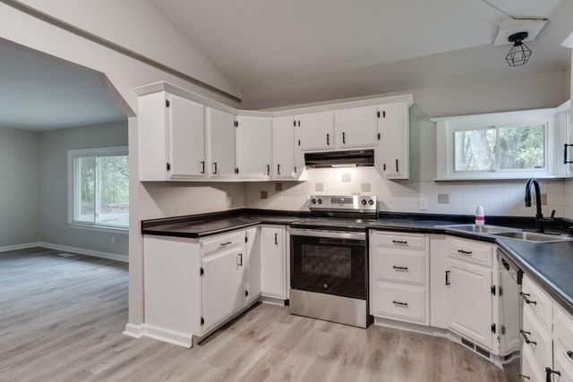 11915 E L Avenue, Charleston Twp, MI 49053