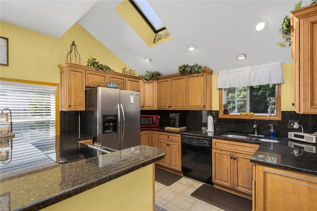 36 Pine Street, Woonsocket, RI 02895