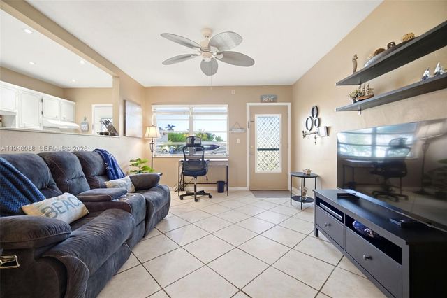 52 NE 204th St 6, Miami Gardens, FL 33179