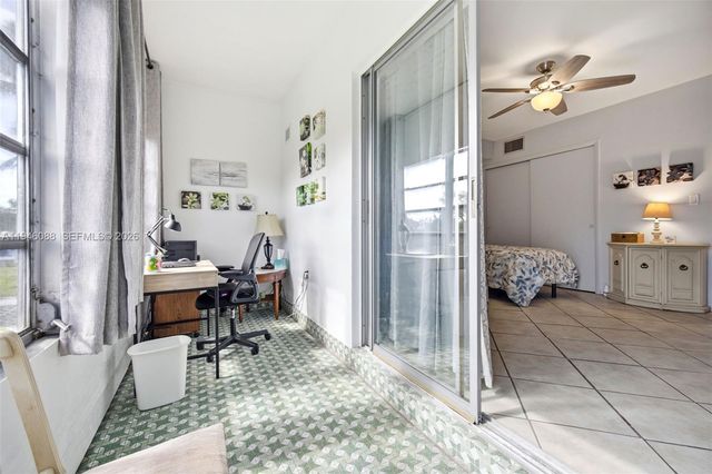 52 NE 204th St 6, Miami Gardens, FL 33179