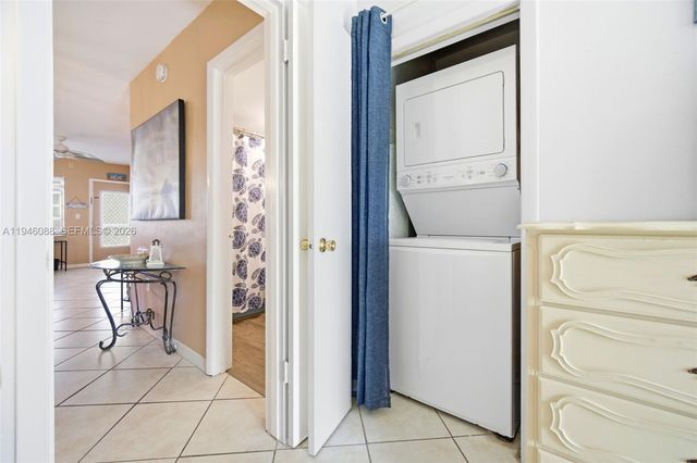 52 NE 204th St 6, Miami Gardens, FL 33179