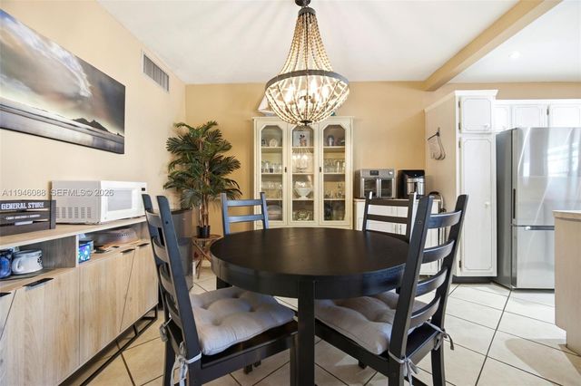 52 NE 204th St 6, Miami Gardens, FL 33179