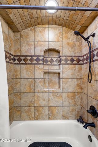 4372 Isleta Court, Las Cruces, NM 88011