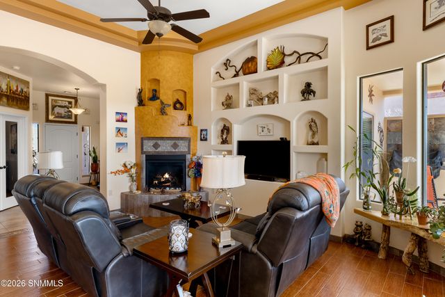 4372 Isleta Court, Las Cruces, NM 88011