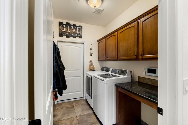 4372 Isleta Court, Las Cruces, NM 88011