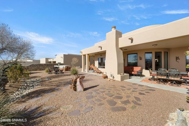 4372 Isleta Court, Las Cruces, NM 88011
