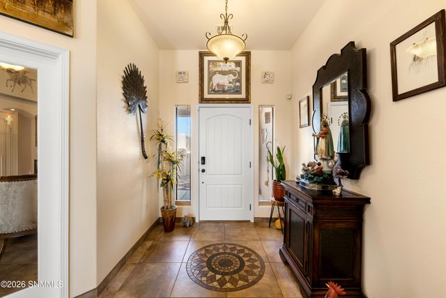 4372 Isleta Court, Las Cruces, NM 88011