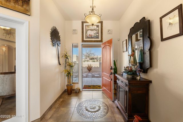 4372 Isleta Court, Las Cruces, NM 88011