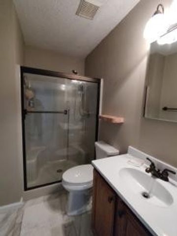 926 Wildwood Garden Dr, Knoxville, TN 37920