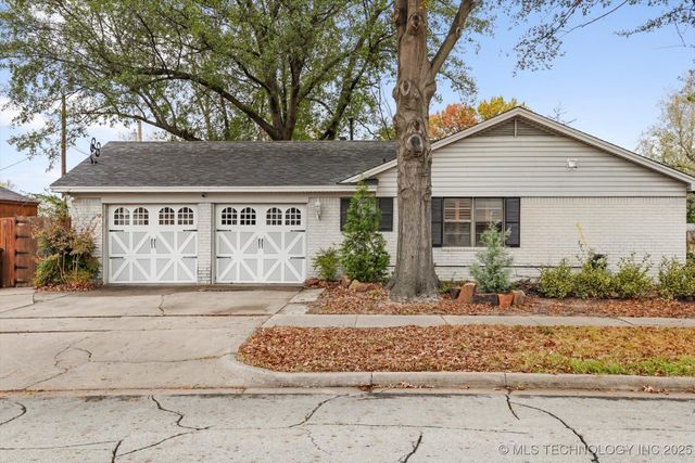 5818 S Wheeling Avenue, Tulsa, OK 74105