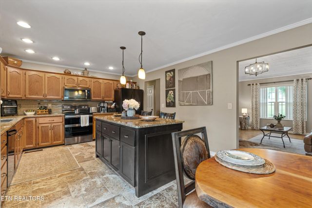 417 Smoky View Estates Drive, Maryville, TN 37801