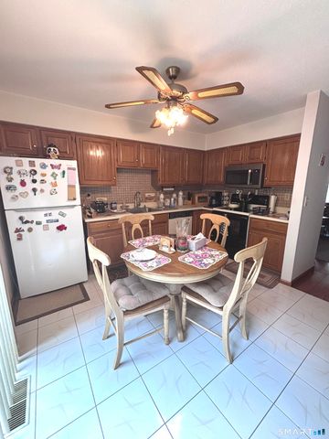 380 Hitchcock Road 229, Waterbury, CT 06705