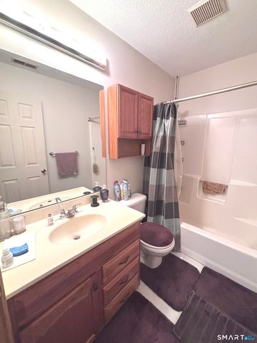 380 Hitchcock Road 229, Waterbury, CT 06705