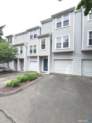 380 Hitchcock Road 229, Waterbury, CT 06705