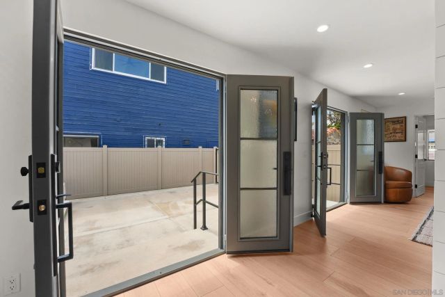 838 Portsmouth Court, San Diego, CA 92109