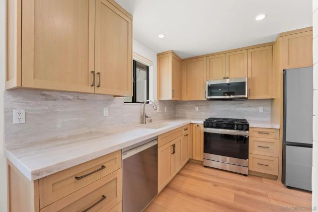 838 Portsmouth Court, San Diego, CA 92109