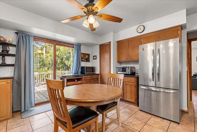 15540 W Glendale DRIVE, New Berlin, WI 53151