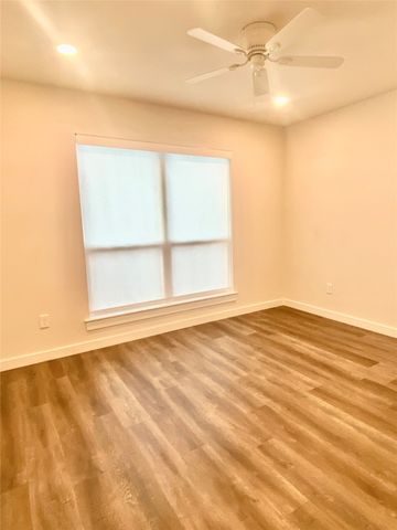 100 S Bois D, Dodd City, TX 75438