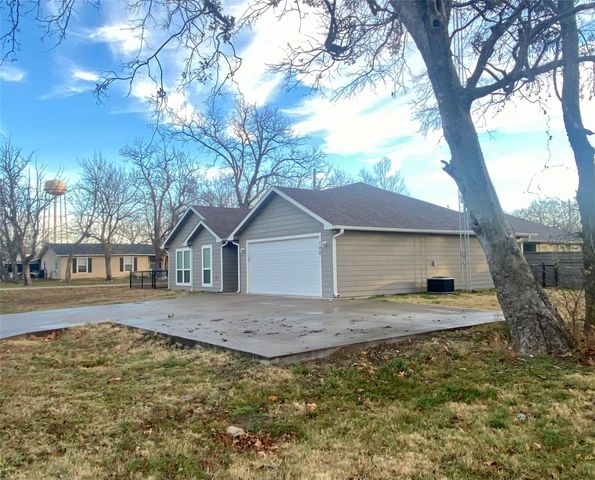 100 S Bois D, Dodd City, TX 75438