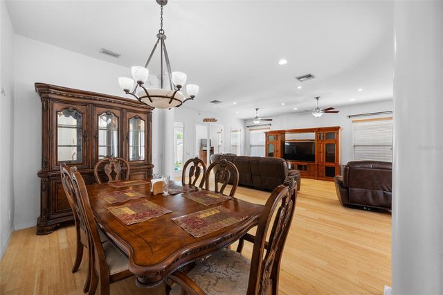 13030 DELWOOD ROAD, Tampa, FL 33624