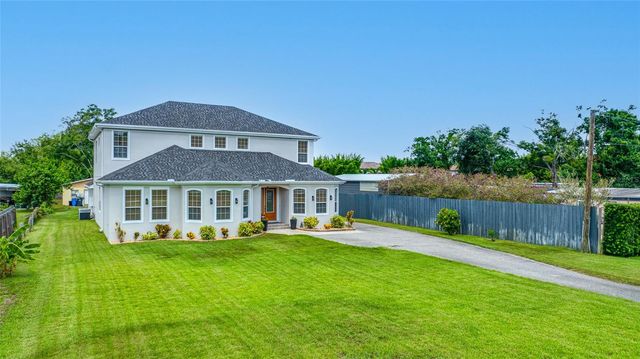 13030 DELWOOD ROAD, Tampa, FL 33624