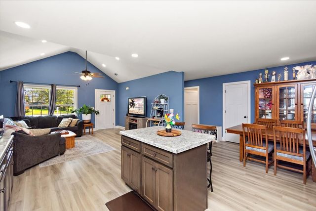 323 Rolling Rd, Shelbyville, TN 37160