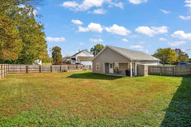 323 Rolling Rd, Shelbyville, TN 37160