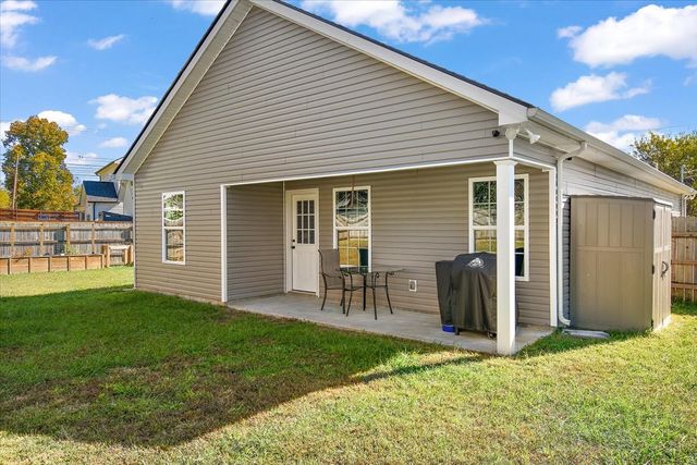 323 Rolling Rd, Shelbyville, TN 37160