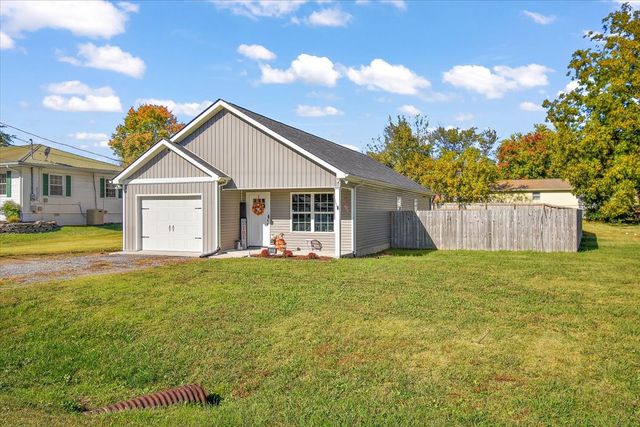 323 Rolling Rd, Shelbyville, TN 37160