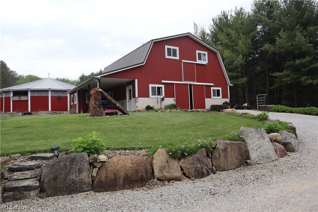 7509 Girdle Road, West Farmington, OH 44491