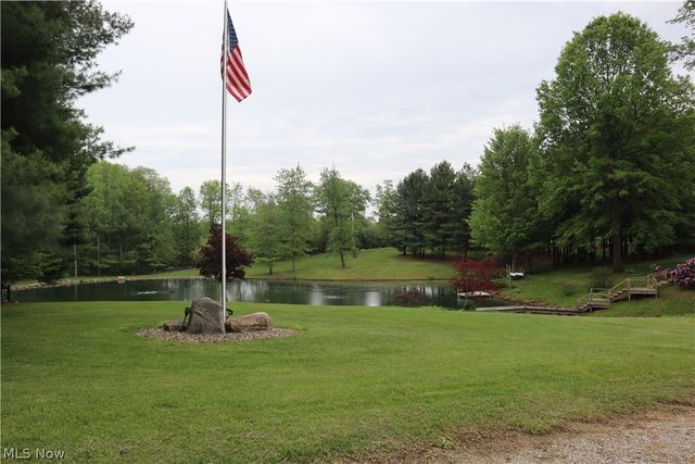 7509 Girdle Road, West Farmington, OH 44491