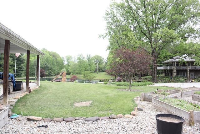 7509 Girdle Road, West Farmington, OH 44491