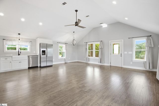 125 Parker Slatton Road, Simpsonville, SC 29681