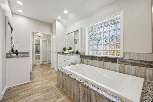 840 Lake Park Drive, Oak Point, TX 75068