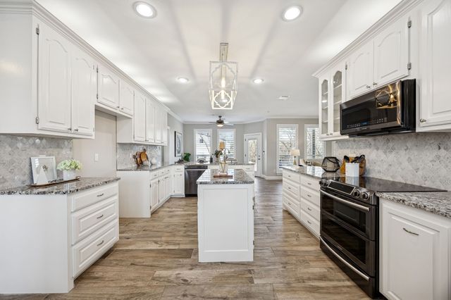 840 Lake Park Drive, Oak Point, TX 75068