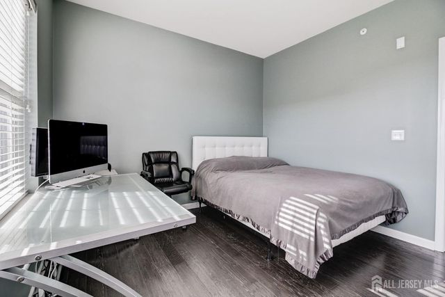 643 Strassle Way 643, South Plainfield, NJ 07080