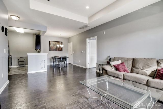 643 Strassle Way 643, South Plainfield, NJ 07080