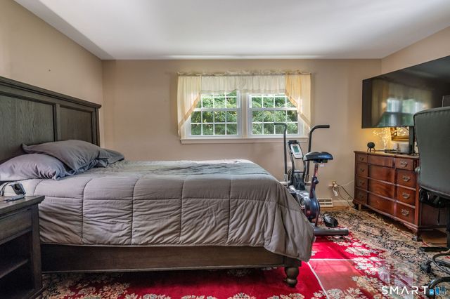 7 Milestone Lane, Madison, CT 06443