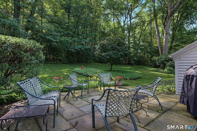 7 Milestone Lane, Madison, CT 06443